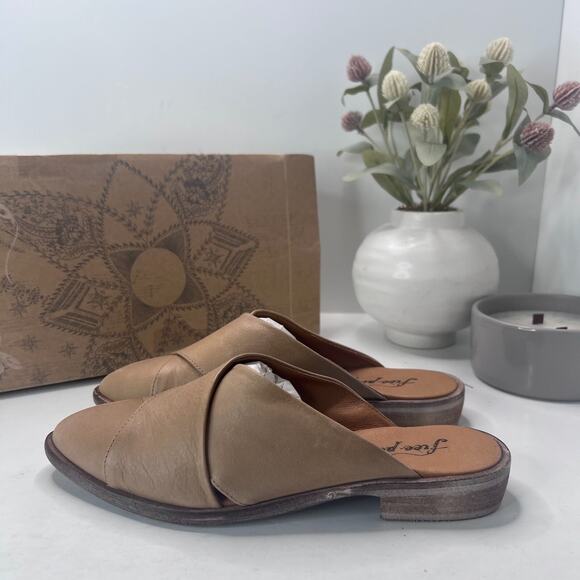 Free People Lordes Mule Natural Leather Slip On Tan 11947 Women 7/EU 37 NWB - Picture 1 of 10